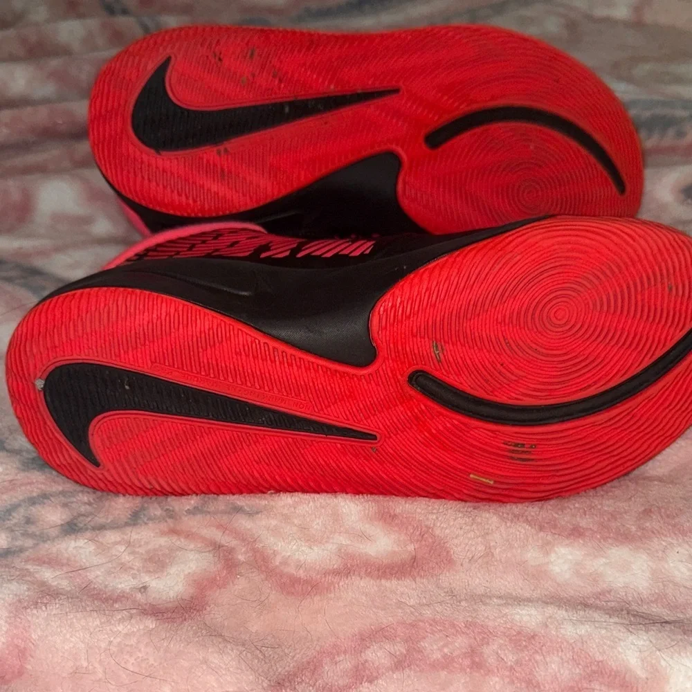 Nike Kids' Black and Neon Pink Basketball Sneakers